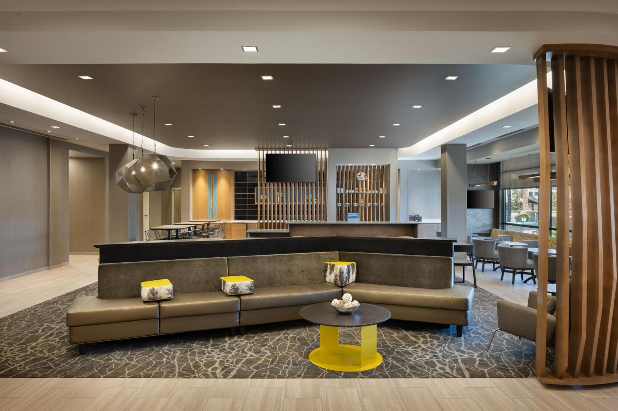Springhill Suites By Marriott Μπόουλινγκ Γκριν Εξωτερικό φωτογραφία