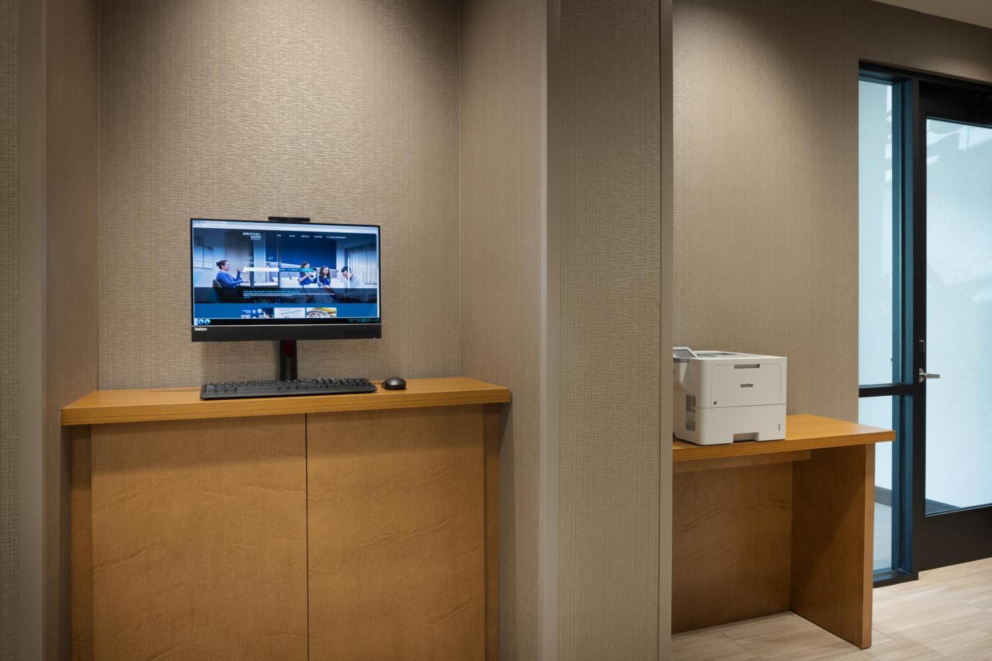 Springhill Suites By Marriott Μπόουλινγκ Γκριν Εξωτερικό φωτογραφία